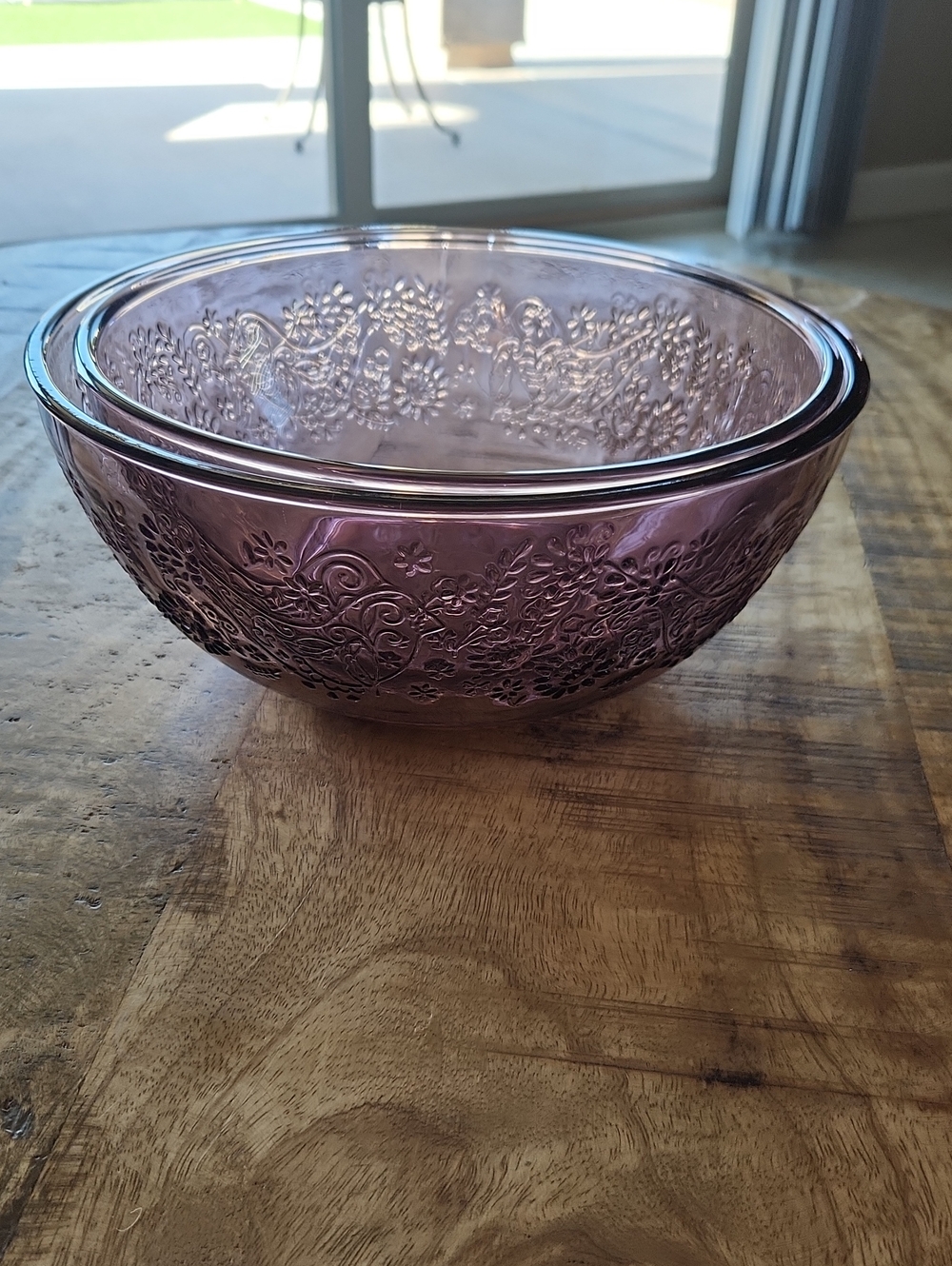 The Pioneer Woman Mazie Rose/Purple Large/Medium Glass Prep Bowls - Picture 2 of 12